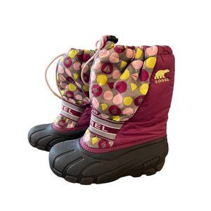 Sorel girls  snow boots Size 4 W/removable Insulated Inserts. Great Boots.